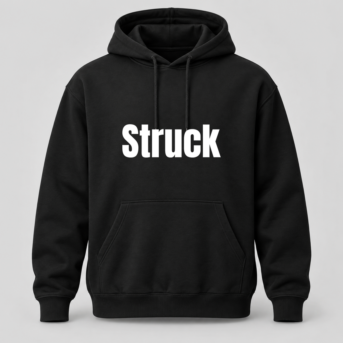 Struck Hoodie in black
