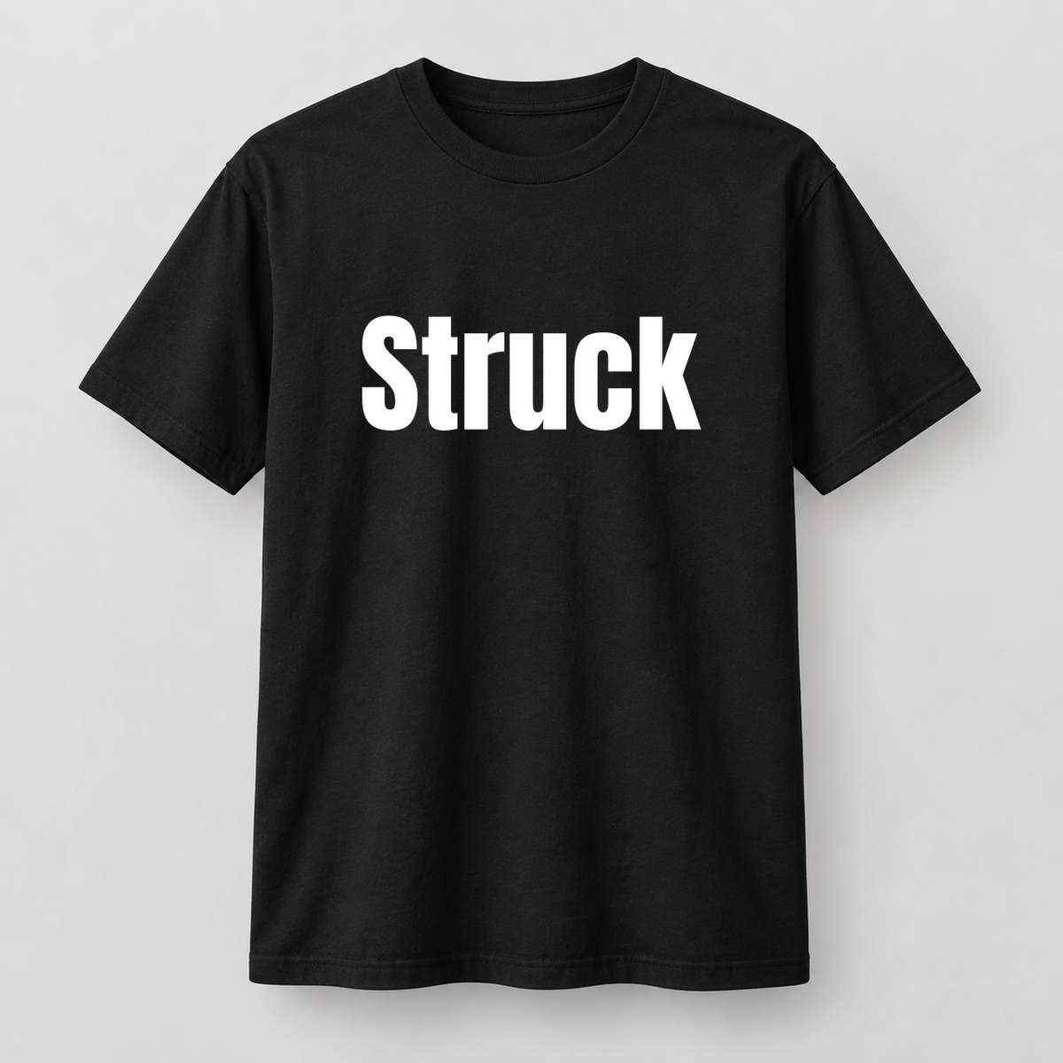 Struck T-Shirt in black