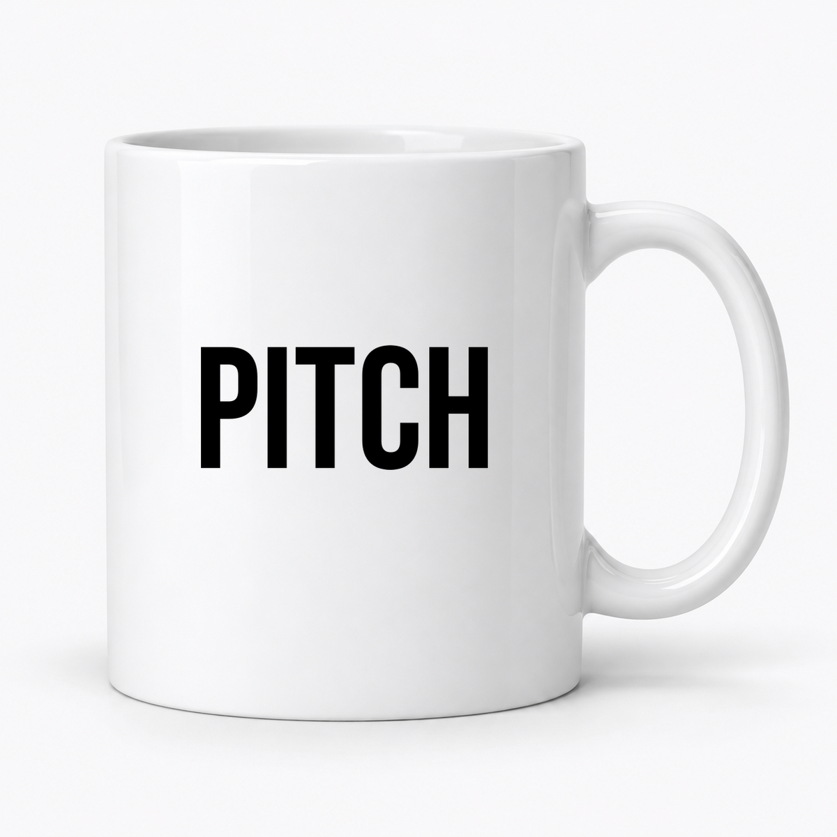 Pitch Mug in white