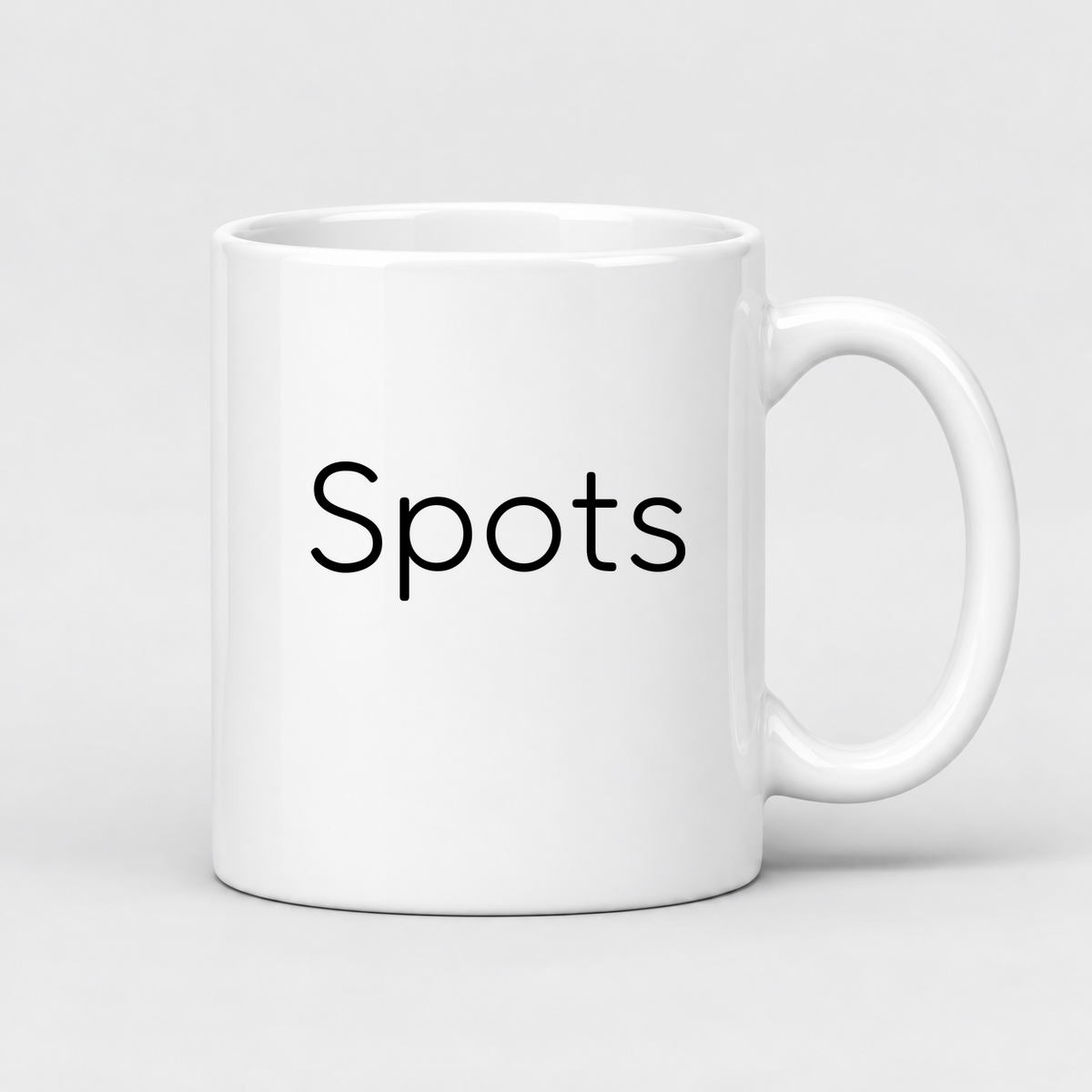 Spots Mug in white