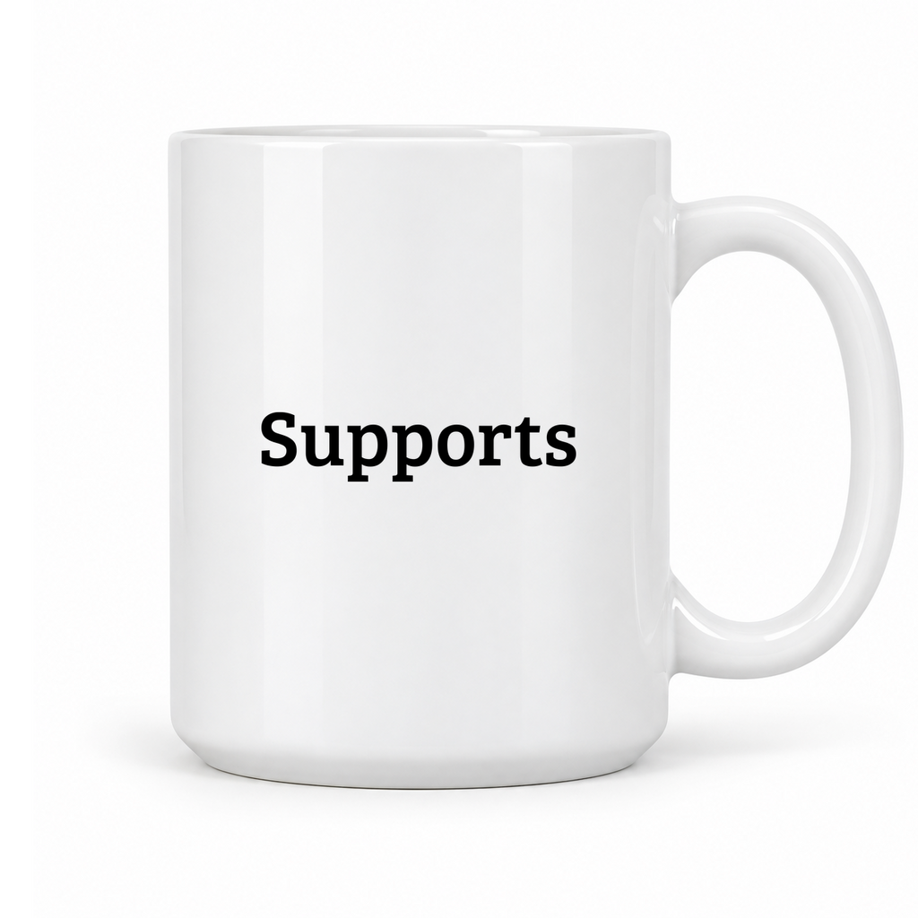 Supports Mug in white with handle right