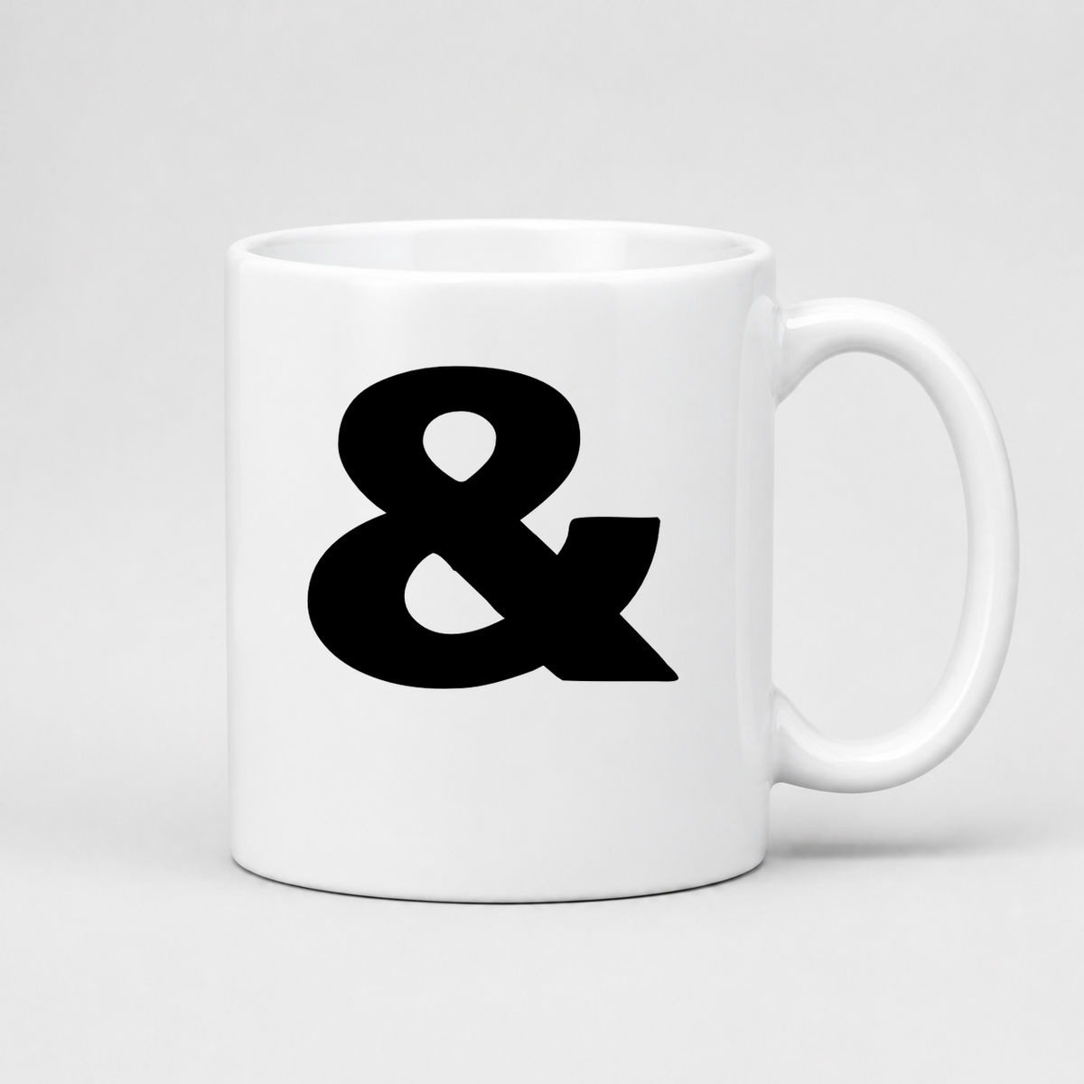 & Mug in white