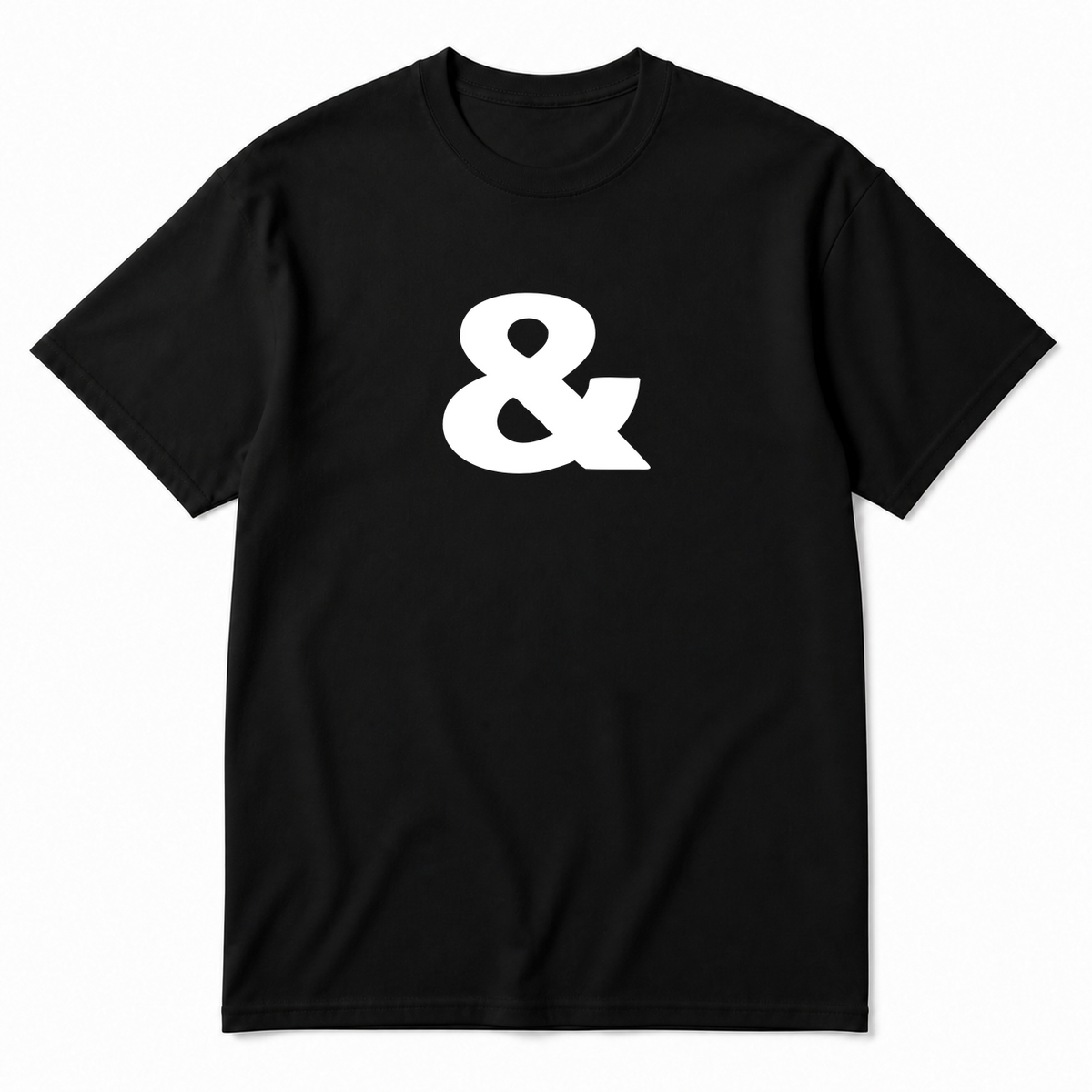 & T-Shirt in black
