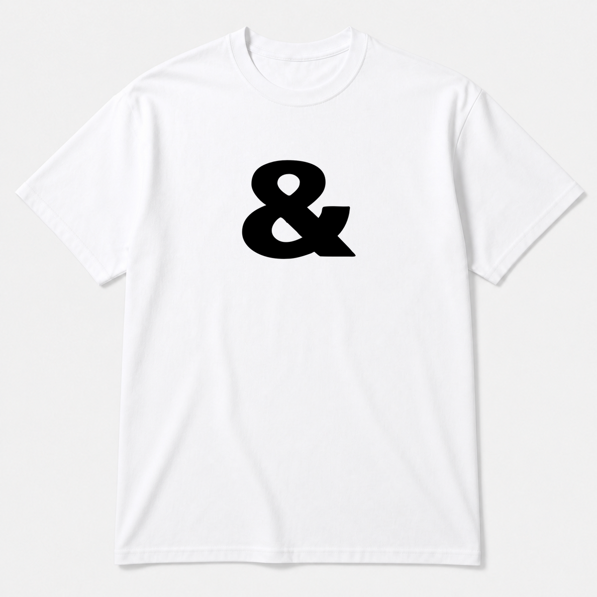 & T-Shirt in white